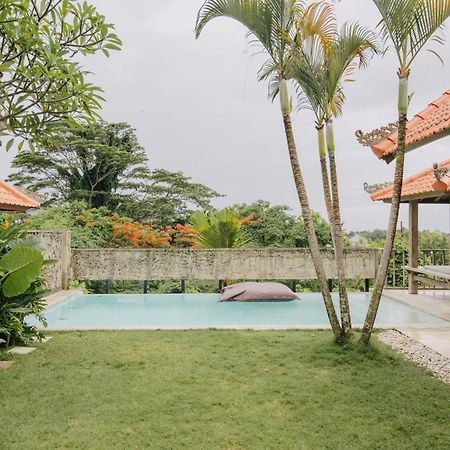 Uluwatu Tropical Villa Indah מראה חיצוני תמונה